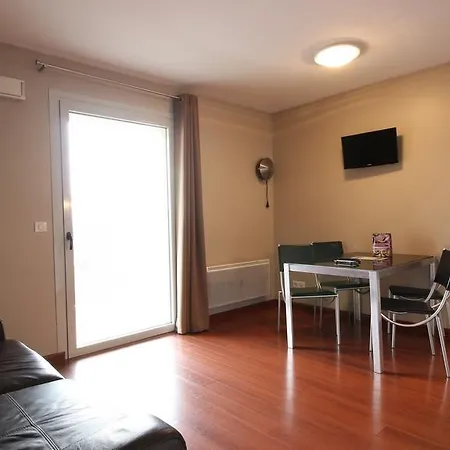 Aux Balcons Du Sancy Hotel apartamentowy