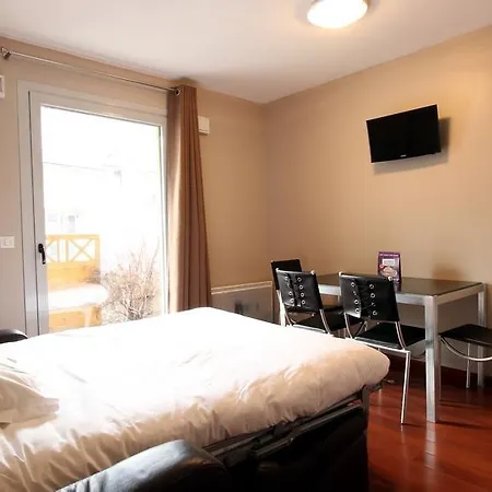 Aux Balcons Du Sancy Hotel apartamentowy Picherande